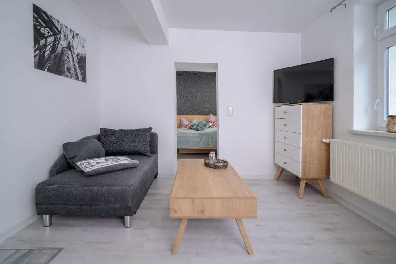 Deluxe Doppelzimmer (2 Erwachsene & 1 Kind)